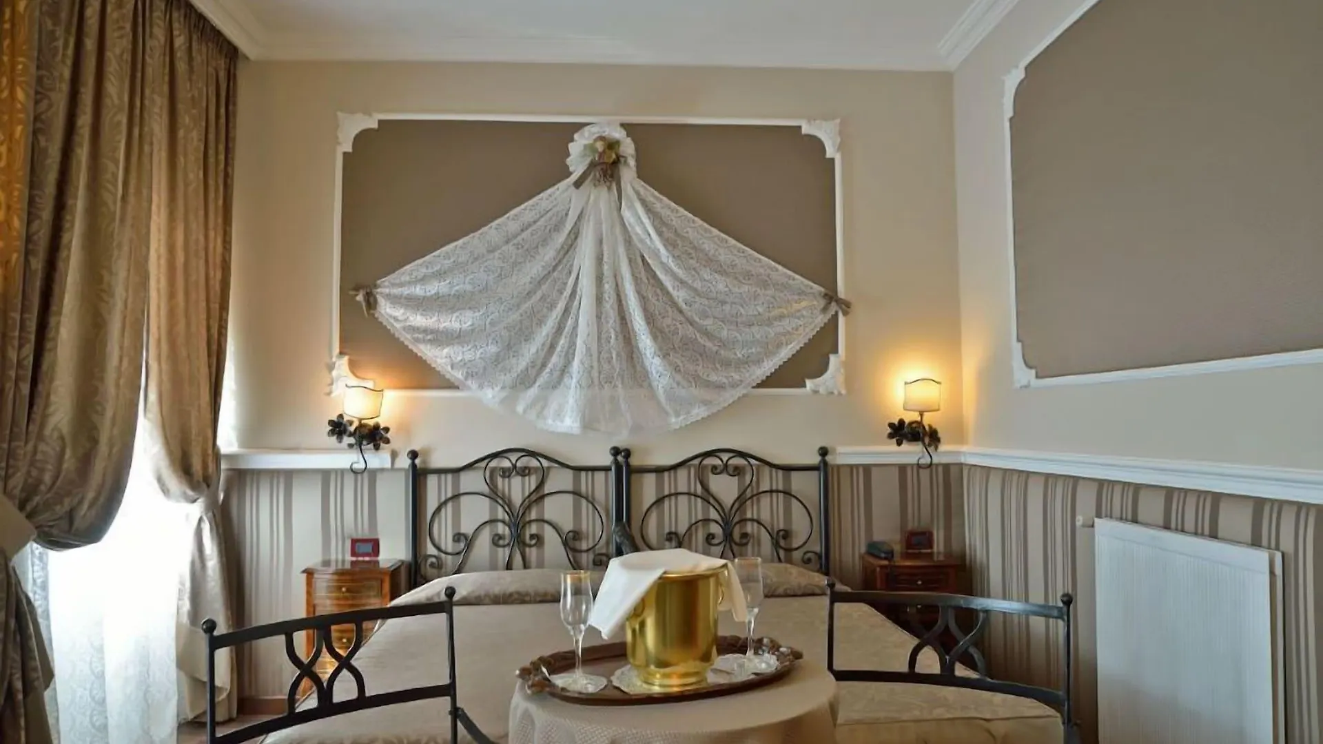 Hotel Residenza Antica Roma Rome